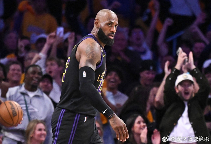 bsports-湖人末战验出该留下谁!八村三分超准海斯够强硬,詹皇小里降薪?|八村垒|里夫斯|詹姆斯|勒布朗·詹姆斯|三分球_新浪体育_新浪新闻